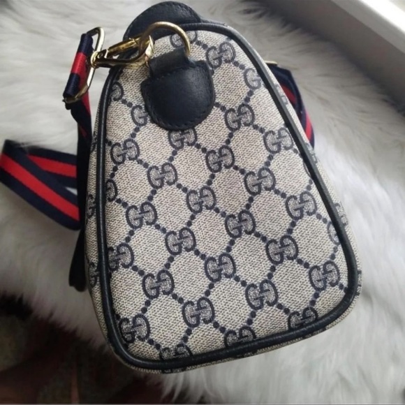 GUCCI VINTAGE BAG & WALLET IN PRISTINE CONDITION - Picture 5 of 15